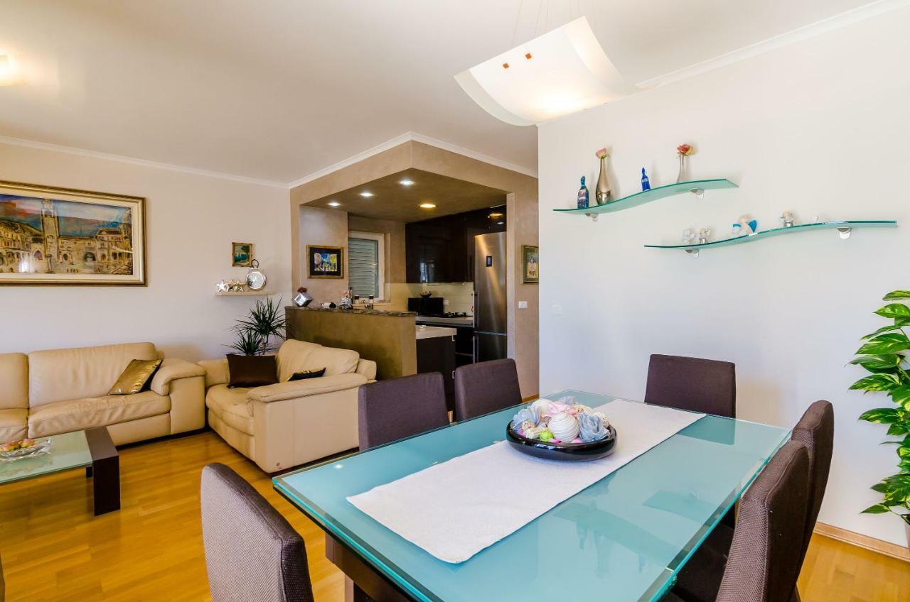 Apartment Magellan Deluxe Two *