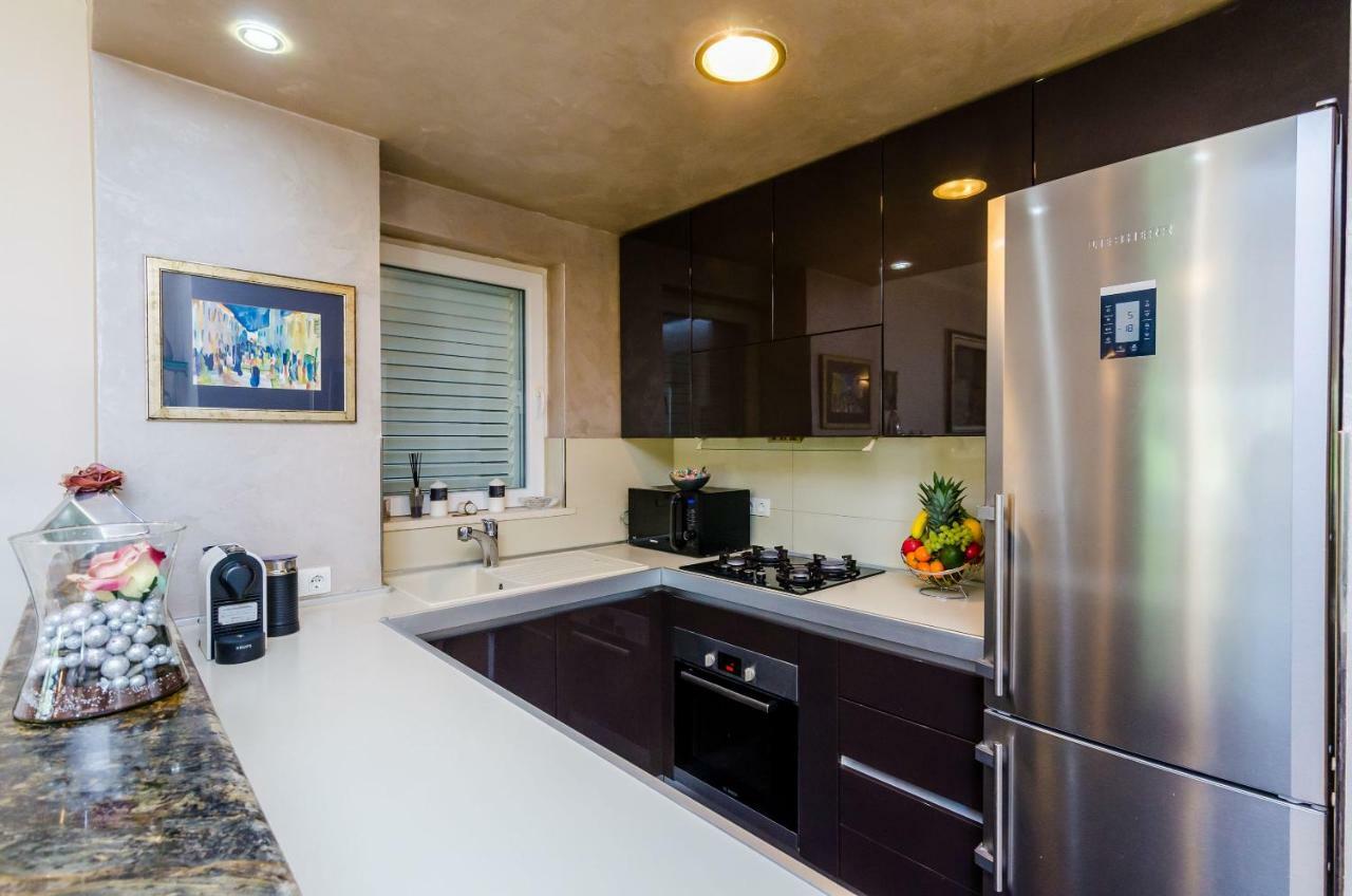 Magellan Deluxe Two Apartment *